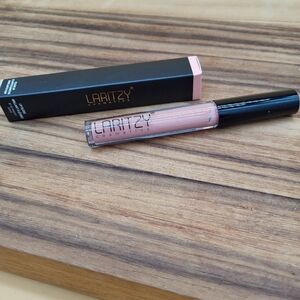 Laritzy Opaque Finish Lip Gloss: Verdict (Nude With Pink Undertones) NIB